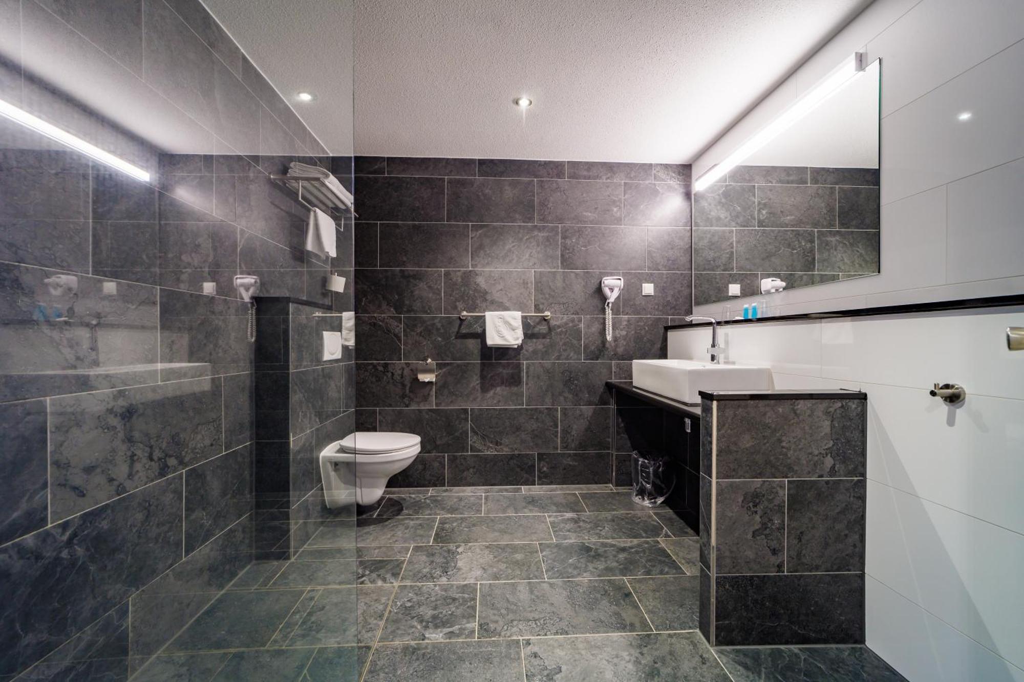 Bastion Hotel Apeldoorn Het Loo Экстерьер фото